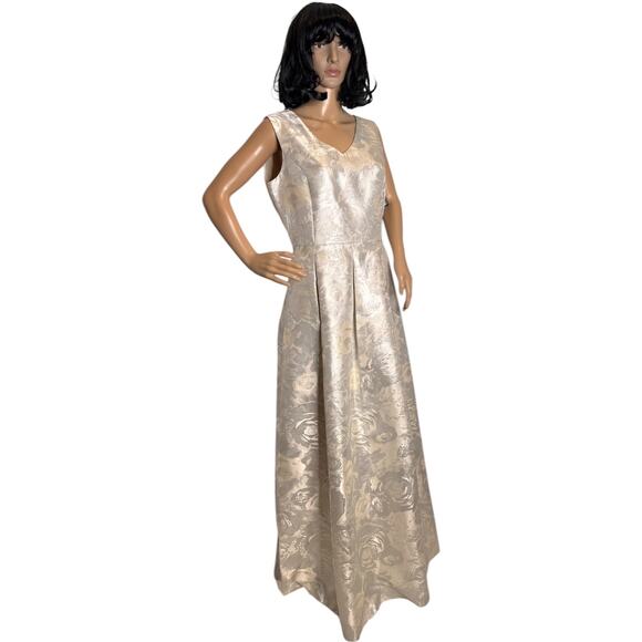 NWT Ellen Tracy Silver Jacquard Maxi Gown Dress Size 8 Formal Evening Prom 8 - Picture 9 of 17